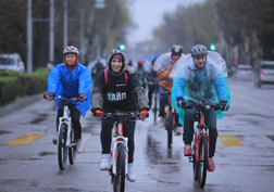 1-апрелде MegaCom`дун желегинин алдында велоспорт сүйүүчүлөр үчүн  көптөн күткөн жана салтка айланган – Веложарыш-2018 болуп өттү. 